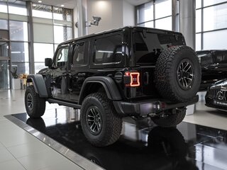 2026 Jeep Wrangler IV (JL) Рестайлинг, чёрный, 17303579 рублей, вид 5