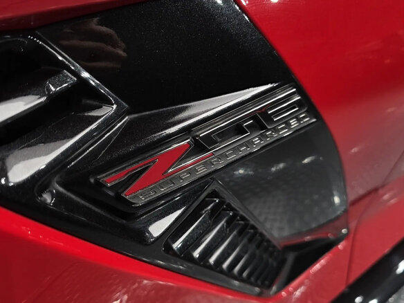 2016 Chevrolet Corvette Z06 C7, золотистый, 16500000 рублей - вид 28