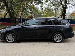 2020 Kia Ceed III, чёрный, 1450000 рублей, вид 4