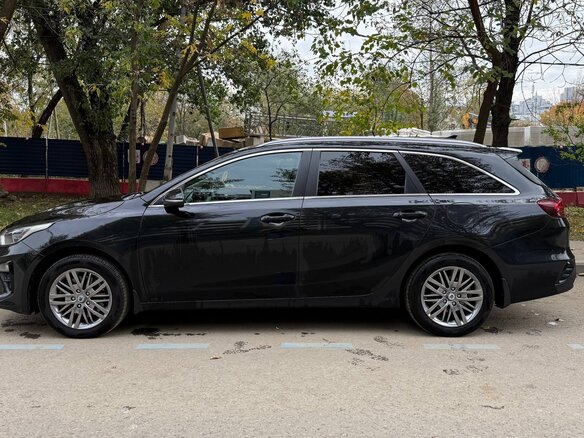 2020 Kia Ceed III, чёрный, 1450000 рублей - вид 3