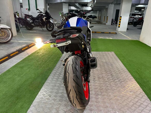 2024 BMW F 900 R, синий, 1150000 рублей - вид 17