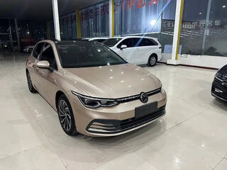2022 Volkswagen Golf VIII, бежевый, 1790000 рублей, вид 2