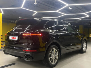 2016 Porsche Cayenne Diesel II Рестайлинг (958), чёрный, 4000000 рублей, вид 4