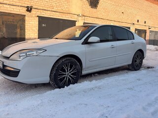 2009 Renault Laguna III, белый, 499000 рублей, вид 1