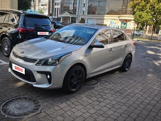 2019 Kia Rio IV, серебристый, 1300000 рублей, вид 5