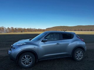 2011 Nissan Juke I, серебристый, 900000 рублей, вид 4
