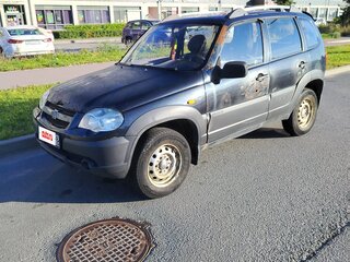 2010 Chevrolet Niva I Рестайлинг, чёрный, 189000 рублей, вид 2