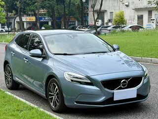 2018 Volvo V40 II Рестайлинг, голубой, 1250000 рублей, вид 4