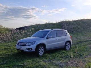 2012 Volkswagen Tiguan I Рестайлинг, серебристый, 1000000 рублей, вид 1