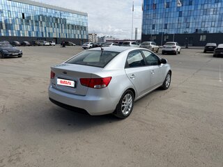 2012 Kia Cerato 6-speed II, серебристый, 920000 рублей, вид 4