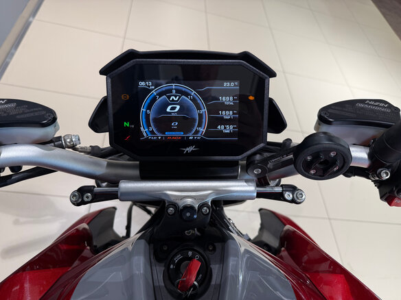 2021 MV Agusta Brutale 800, серебристый, 1450000 рублей - вид 11