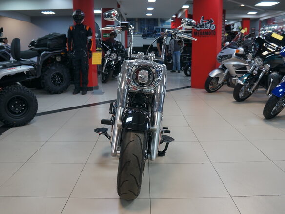 2022 Harley-Davidson Fat Boy, чёрный, 2500000 рублей - вид 3