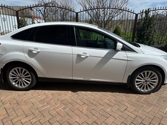 2013 Ford Focus III, белый, 1095000 рублей - вид 6