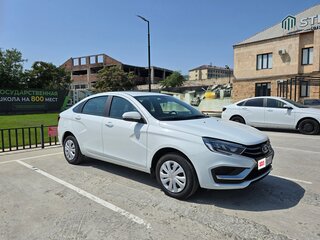 2023 Lada (ВАЗ) Vesta I Рестайлинг (NG), белый, 1450000 рублей, вид 2