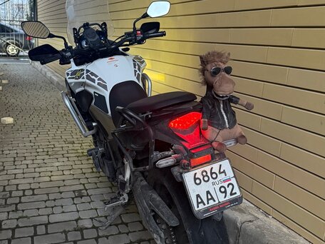 2021 Honda CB 400X, серебристый, 560000 рублей, вид 4