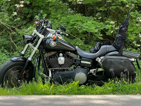 2009 Harley-Davidson Fat Bob, чёрный, 850000 рублей, вид 3
