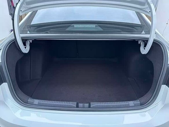 2023 Volkswagen Lavida III Рестайлинг, белый, 1856666 рублей - вид 13