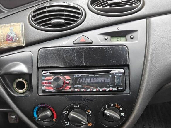 2004 Ford Focus I Рестайлинг, синий, 180000 рублей - вид 8