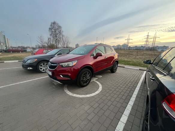 2021 Buick Encore I Рестайлинг, красный, 1290000 рублей - вид 3