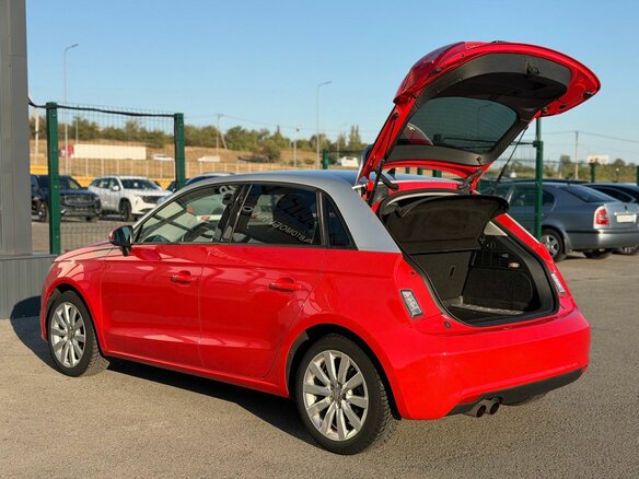 2013 Audi A1 I (8X), красный, 920000 рублей - вид 14