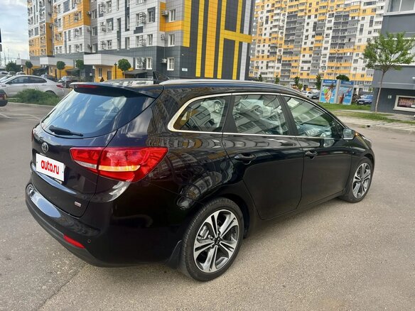 2017 Kia Ceed II Рестайлинг, чёрный, 1340000 рублей - вид 2