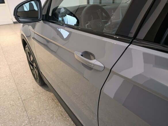 2026 Volkswagen Tharu XR, серый, 2980000 рублей - вид 11