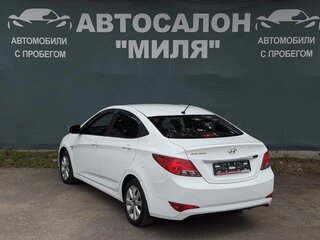 2016 Hyundai Solaris I Рестайлинг, белый, 830000 рублей, вид 3