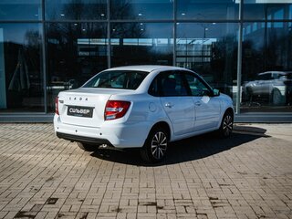 2026 Lada (ВАЗ) Granta I Рестайлинг, белый, 1290000 рублей, вид 2