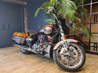 2026 Harley-Davidson CVO Street Glide, оранжевый, 6600000 рублей, вид 5