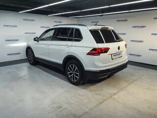 2022 Volkswagen Tiguan II Рестайлинг, белый, 3450000 рублей, вид 4