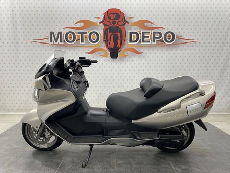 2002 Suzuki Burgman (SkyWave) 650, серебристый, 385000 рублей, вид 2