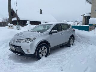 2015 Toyota RAV4 IV (XA40), серебристый, 1379000 рублей, вид 1