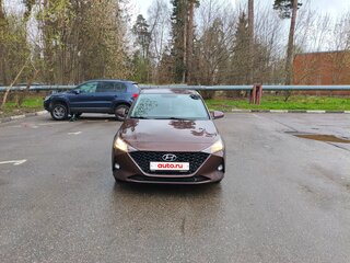 2021 Hyundai Solaris II Рестайлинг, коричневый, 1380000 рублей, вид 1