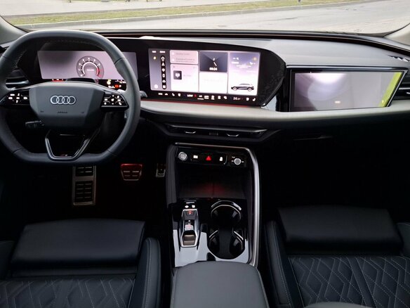 2026 Audi Q5 L III (GU), чёрный, 6880000 рублей - вид 28