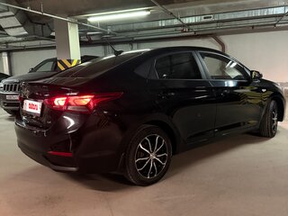 2017 Hyundai Solaris II, чёрный, 1475000 рублей, вид 3