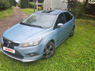 2010 Ford Focus II Рестайлинг, серый, 380000 рублей, вид 1