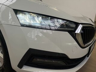 2021 Skoda Octavia IV (A8), белый, 2259000 рублей, вид 3