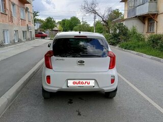 2011 Kia Picanto II, белый, 610000 рублей, вид 5