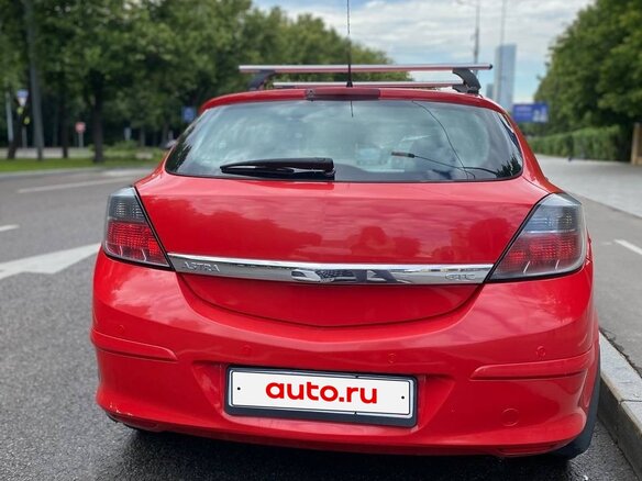 2006 Opel Astra GTC H Рестайлинг, красный, 530000 рублей - вид 5