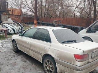 1997 Toyota Carina VII (T210), белый, 350000 рублей, вид 2