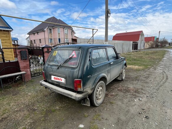 2011 Lada (ВАЗ) 2121 (4x4) I Рестайлинг, зелёный, 300000 рублей - вид 2