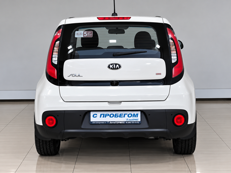 2018 Kia Soul II Рестайлинг, бежевый, 1440000 рублей, вид 3