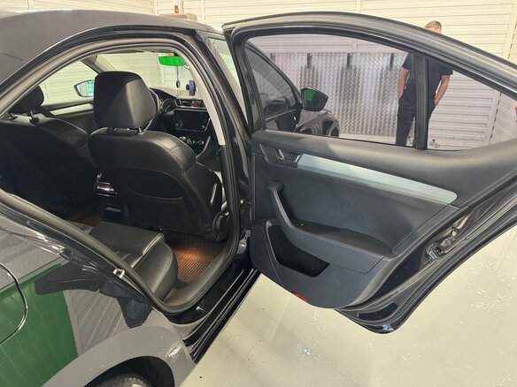 2018 Skoda Superb III, чёрный, 1750000 рублей - вид 11