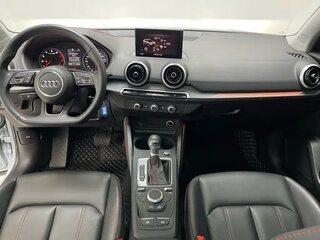 2022 Audi Q2 L 35 TFSI I Рестайлинг, серебристый, 1910000 рублей, вид 5