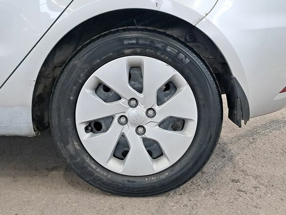 2012 Kia Rio III, серебристый, 555000 рублей - вид 17