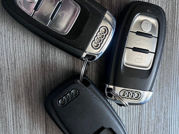2011 Audi A4 IV (B8), белый, 800000 рублей - вид 14