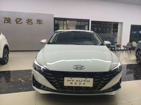 Hyundai Elantra VII (CN7)