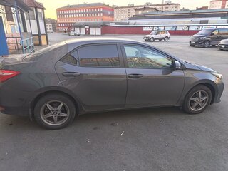 2014 Toyota Corolla XI (E160, E170, E180), серый, 1550000 рублей, вид 2
