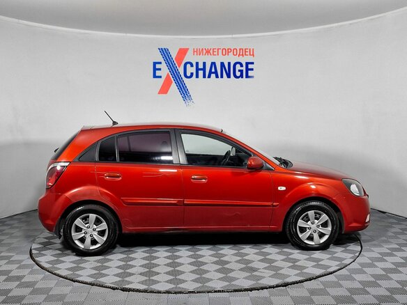 2010 Kia Rio II Рестайлинг, красный - вид 8