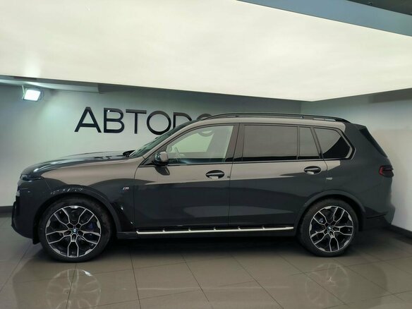 2026 BMW X7 40d I (G07) Рестайлинг, серый, 19250000 рублей - вид 5